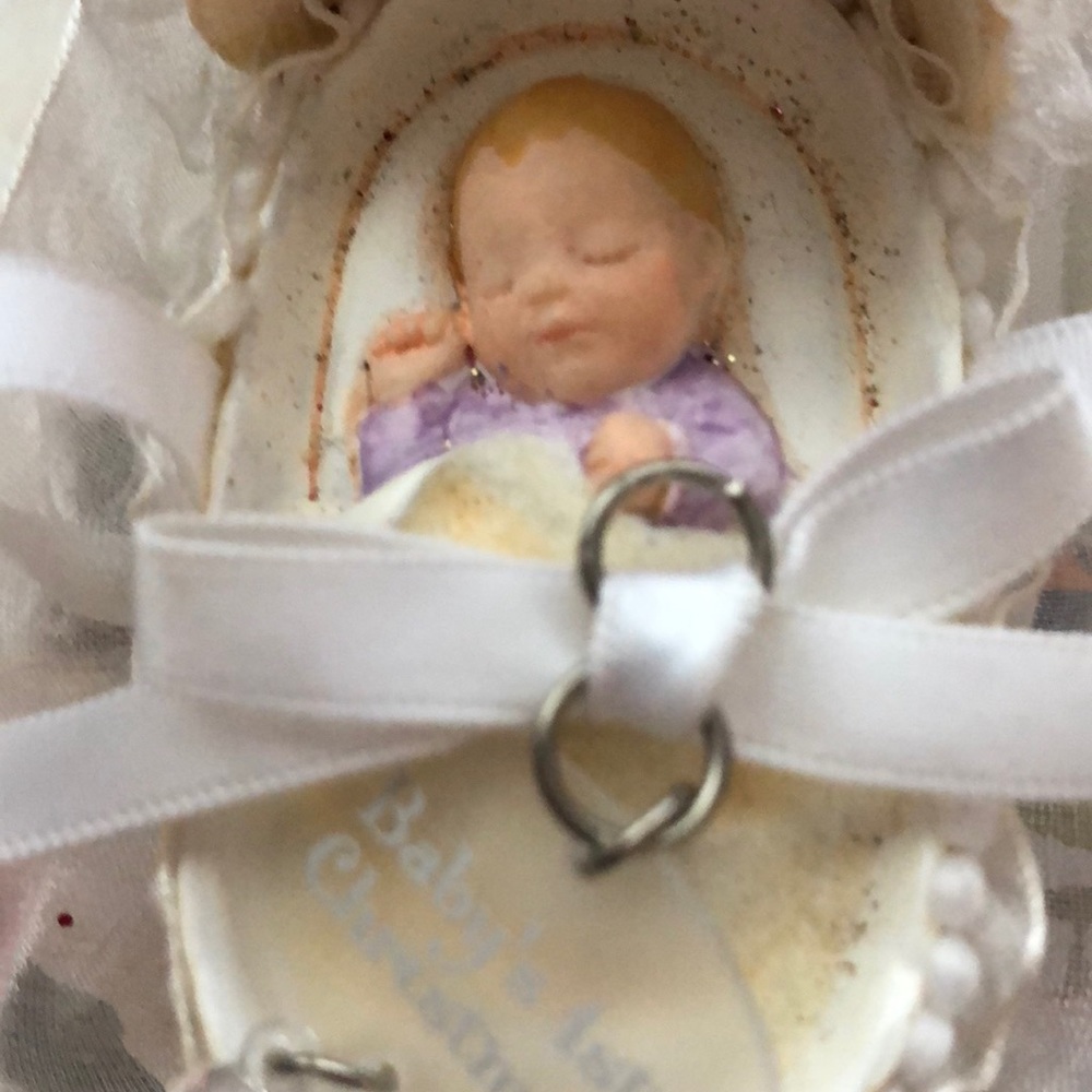 Hallmark Baby’s first Christmas ornament 2007